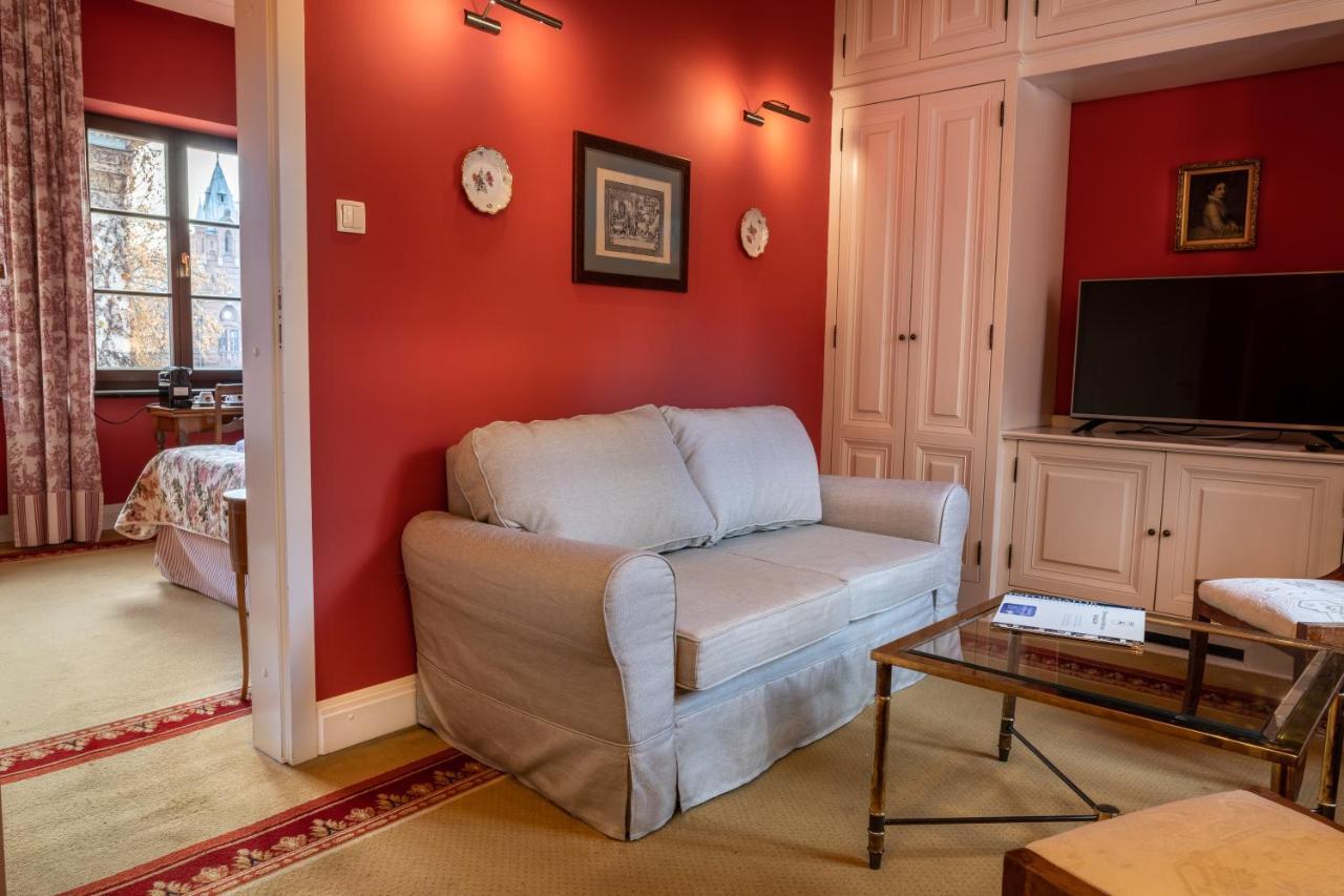 Hotel Grodek Krakow Exterior photo A living room at the Inn