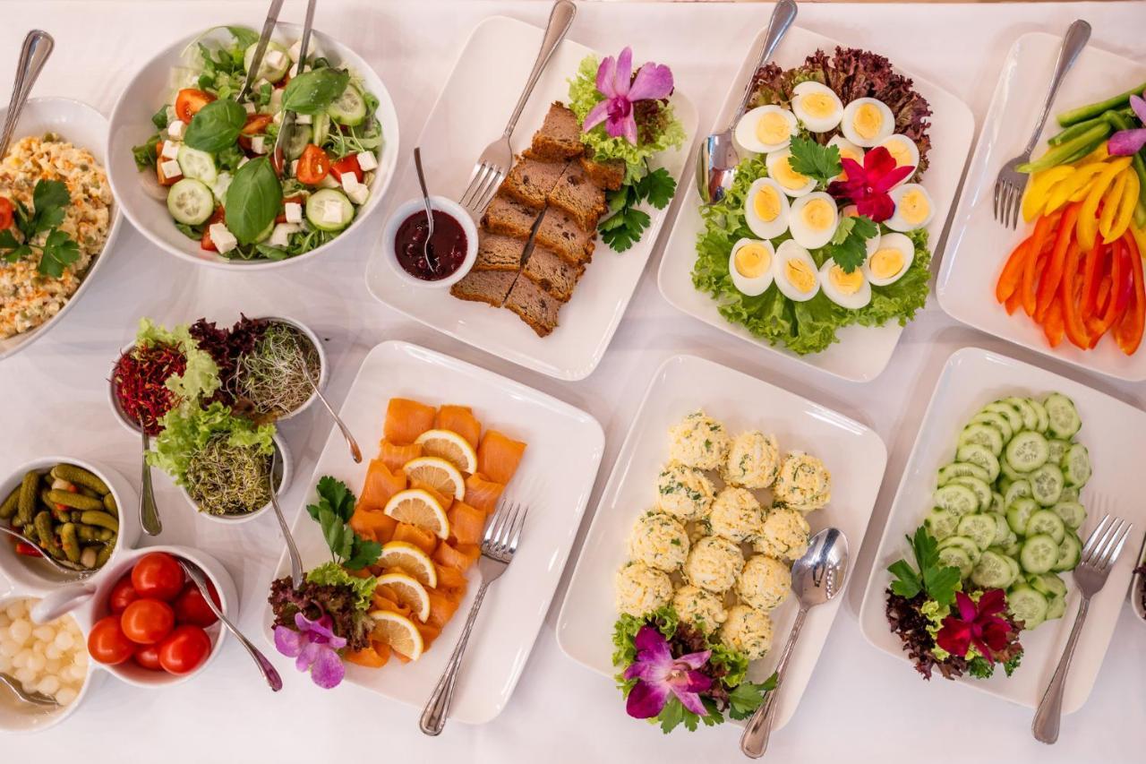 Hotel Grodek Krakow Exterior photo A selection of German cold dishes