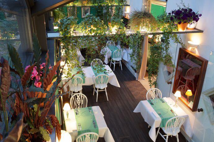 Hotel Grodek Krakow Exterior photo Restaurant in the hotel