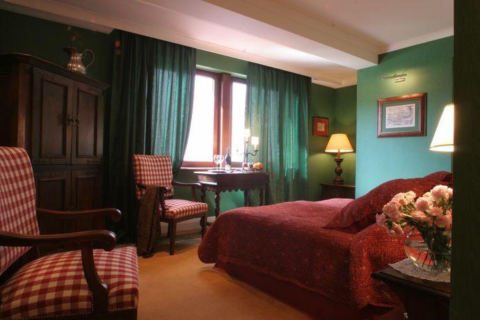 Hotel Grodek Krakow Exterior photo A room at the hotel